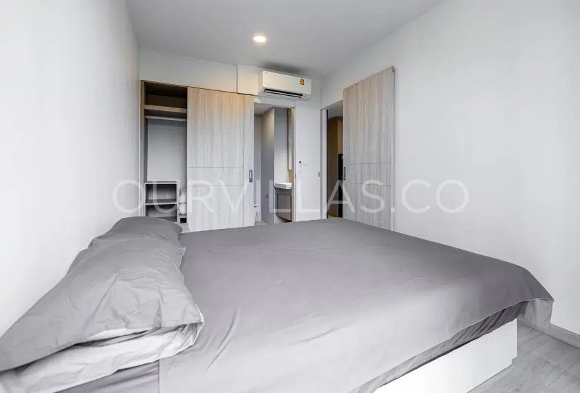 Main bedroom with closet and AC