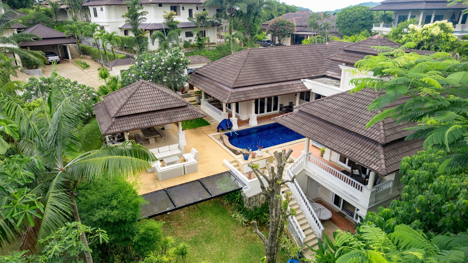 Aerial view of private pool villa and garden pavilions